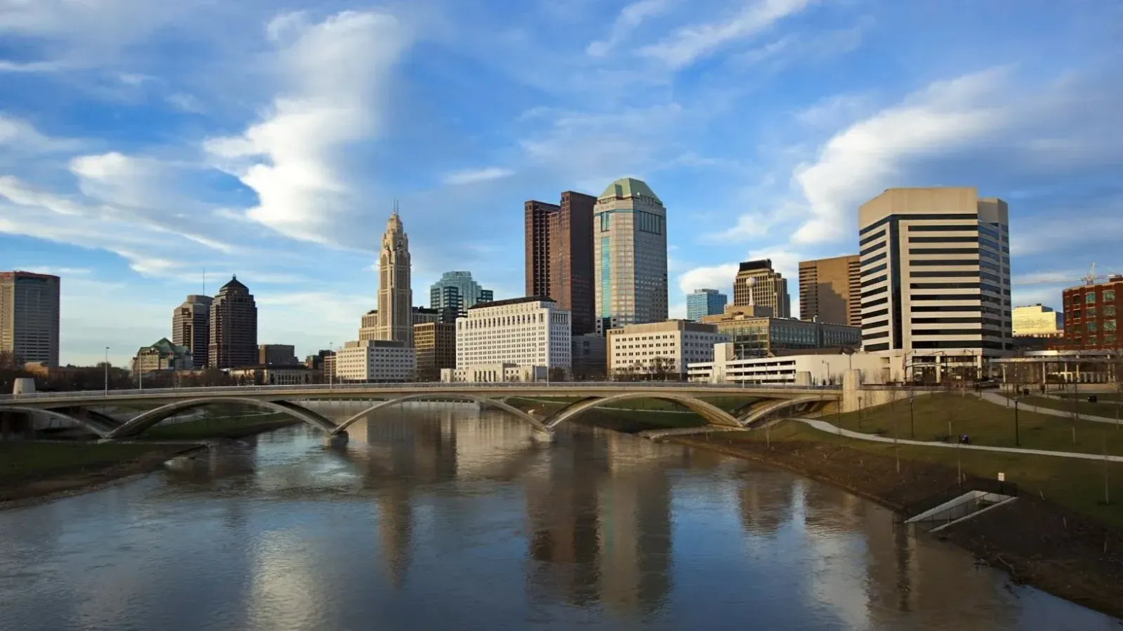 Columbus, Ohio skyline with the Scioto River and Rich Street Bridge in the foreground